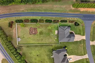 8202 Fortana Ct, Kernersville, NC 27284 - Photo 2
