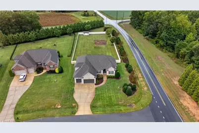 8202 Fortana Court, Kernersville, NC 27284 - Photo 44