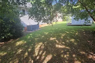 146 E 3rd St, Denton, NC 27239 - Photo 4