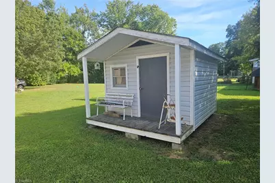 146 E 3rd Street, Denton, NC 27239 - Photo 4
