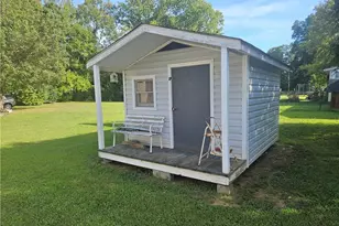 146 E 3rd St, Denton, NC 27239 - Photo 4