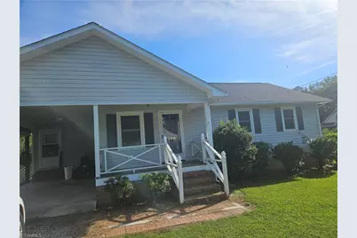 146 E 3rd Street, Denton, NC 27239 - Photo 2