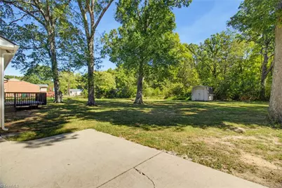 202 Dilworth Road, High Point, NC 27265 - Photo 26