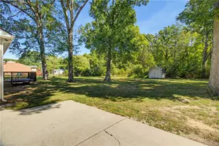 202 Dilworth Rd, High Point, NC 27265 - Photo 26