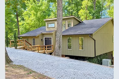 5618 Cates Drive, Greensboro, NC 27409 - Photo 2