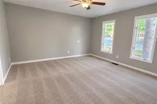 5618 Cates Dr, Greensboro, NC 27409 - Photo 16