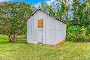 478 Randleman Rd, Hamptonville, NC 27020 - Photo 14
