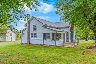 478 Randleman Rd, Hamptonville, NC 27020 - Photo 4