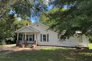 2311 Mullins Dr, Winston-Salem, NC 27107 - Photo 2