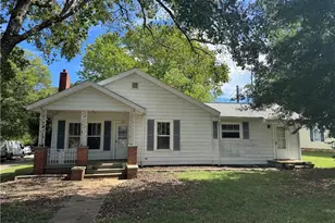 2311 Mullins Dr, Winston-Salem, NC 27107 - Photo 1