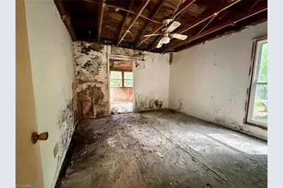 6515 Creek Run Road, Walkertown, NC 27051 - Photo 10