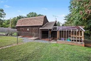 10648 Cherry Grove Rd, Reidsville, NC 27320 - Photo 26
