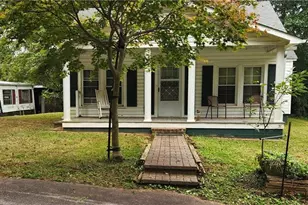 213 N St, North Wilkesboro, NC 28659 - Photo 2