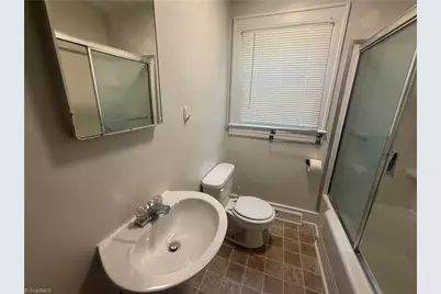 302 N 7th Avenue, Mayodan, NC 27027 - Photo 14