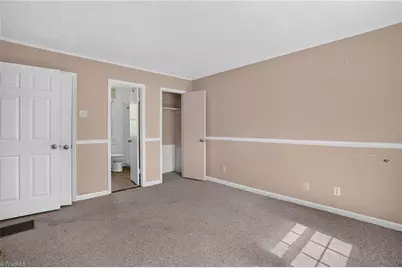 3207 Delmonte Drive, Greensboro, NC 27406 - Photo 32