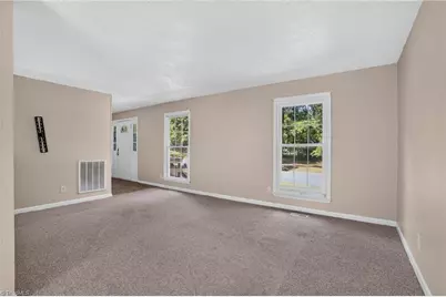 3207 Delmonte Drive, Greensboro, NC 27406 - Photo 18