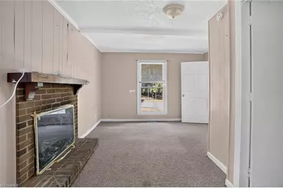 3207 Delmonte Drive, Greensboro, NC 27406 - Photo 14