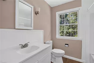 3207 Delmonte Dr, Greensboro, NC 27406 - Photo 28