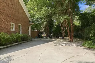 623 Isley Pl, Burlington, NC 27215 - Photo 30
