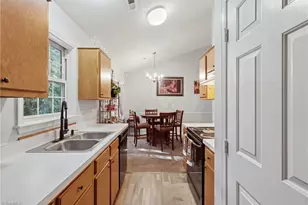 4413 Bear Ridge Ct, Greensboro, NC 27406 - Photo 10