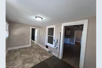 439 2nd Avenue SE, Hickory, NC 28602 - Photo 16