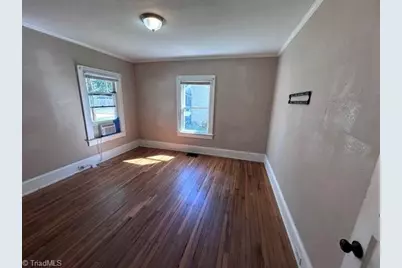 439 2nd Avenue SE, Hickory, NC 28602 - Photo 12