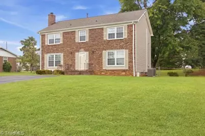 3205 Crestview Drive, High Point, NC 27260 - Photo 2