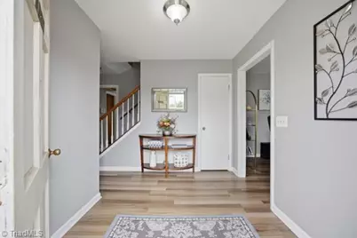 3205 Crestview Drive, High Point, NC 27260 - Photo 6