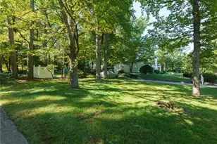 1101 Brookside Dr, Greensboro, NC 27408 - Photo 40