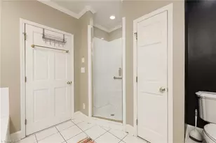1101 Brookside Dr, Greensboro, NC 27408 - Photo 16