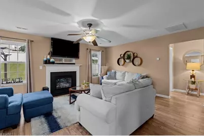 4413 Gray Wolf Way, Greensboro, NC 27406 - Photo 8