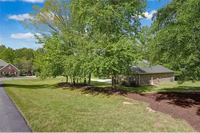 5219 Bethany Park Drive, Pleasant Garden, NC 27313 - Photo 40