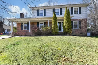 2019 Downing Street, Greensboro, NC 27410 - Photo 2