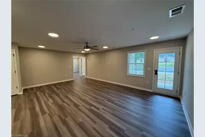 7085 Hanesbrook Circle, Clemmons, NC 27012 - Photo 12