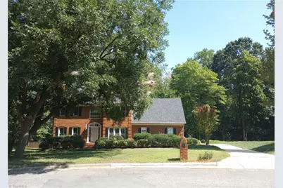 8 Dunkirk Place, Greensboro, NC 27410 - Photo 2