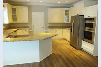 8 Dunkirk Place, Greensboro, NC 27410 - Photo 16