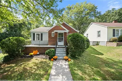 920 Bellview Street, Winston-Salem, NC 27103 - Photo 1