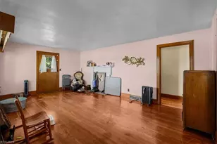 726 3rd Ave, Reidsville, NC 27320 - Photo 6