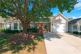 94 Mansfield Cir, Greensboro, NC 27455 - Photo 2