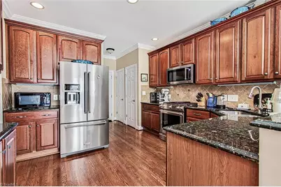5504 Seven Gates Drive, Greensboro, NC 27410 - Photo 14