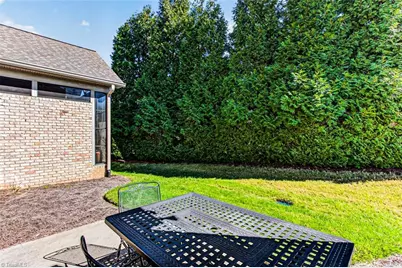 5504 Seven Gates Drive, Greensboro, NC 27410 - Photo 32