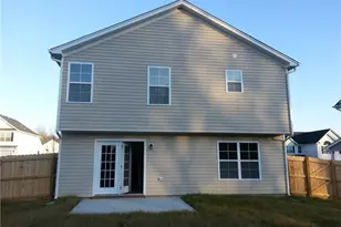 4107 Country Pine Ln, Greensboro, NC 27405 - Photo 4