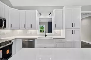 5405 Monterey Glen Ct, Browns Summit, NC 27214 - Photo 8