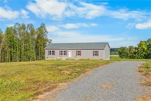667 Jessup Grove Church Rd, Pilot Mountain, NC 27041 - Photo 4