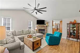 222 Santa Fe Cir, Thomasville, NC 27360 - Photo 6