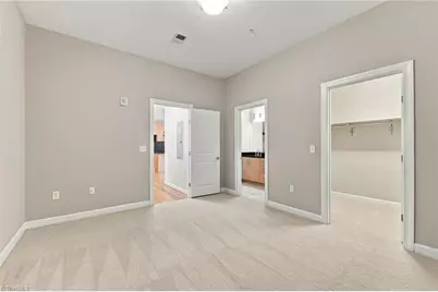 201 N Elm Street #701, Greensboro, NC 27401 - Photo 18