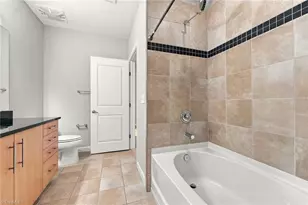 201 N Elm St, Greensboro, NC 27401 - Photo 20