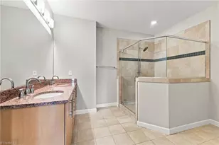 201 N Elm St, Greensboro, NC 27401 - Photo 28
