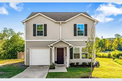 245 Mitchell Street, Walnut Cove, NC 27052 - Photo 2