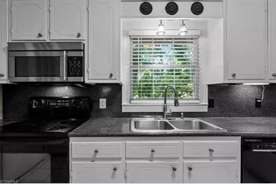 1609 Bolingbroke Road, High Point, NC 27265 - Photo 14